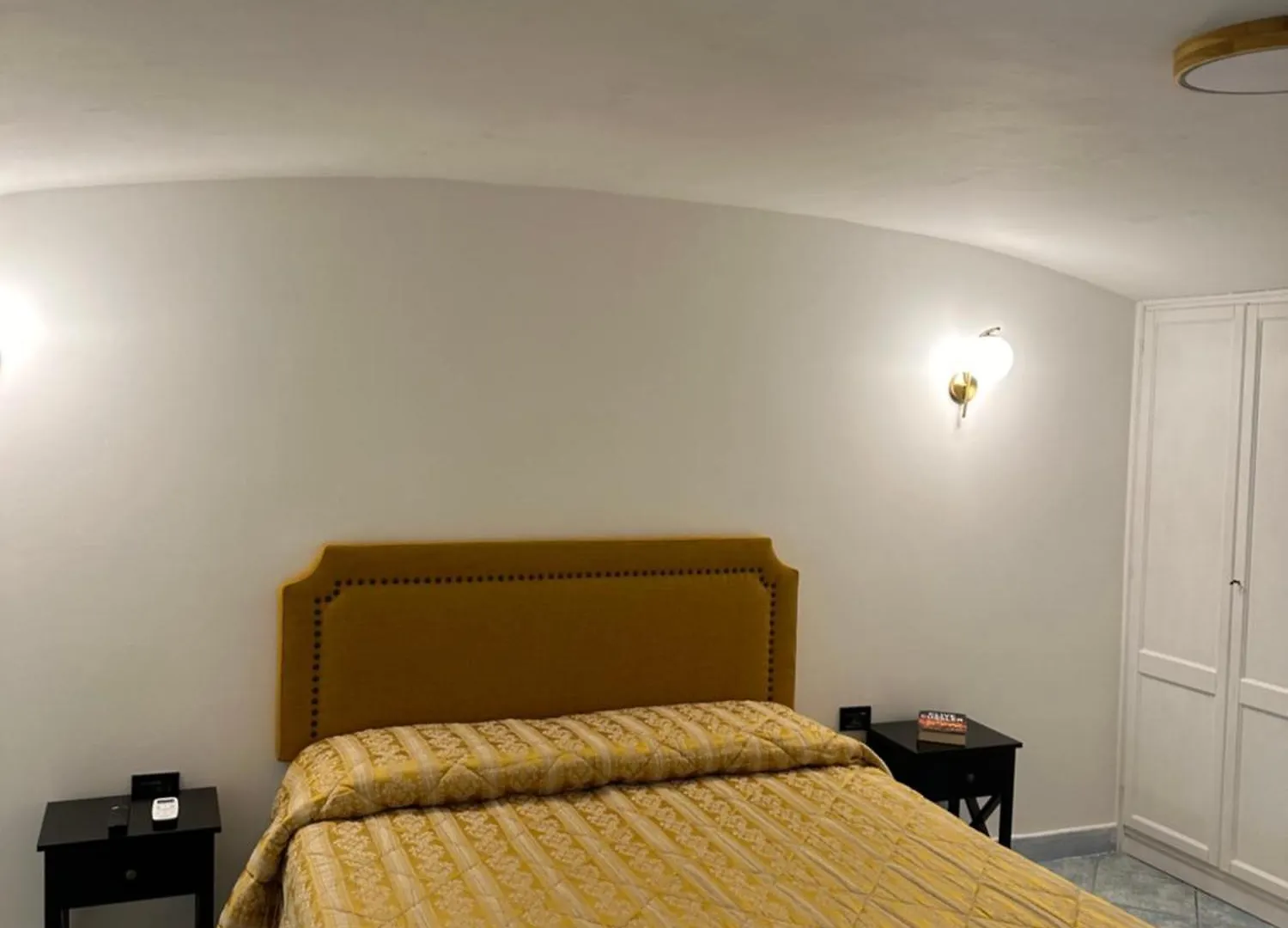 Frühstückspension Bed and Breakfast La Scalinata Di Chiaia Neapel