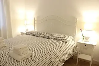 *** Frühstückspension Bed and Breakfast La Scalinata Di Chiaia Neapel Italien