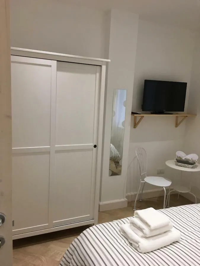 Bed and Breakfast La Scalinata Di Chiaia Neapel 3*,  Italien