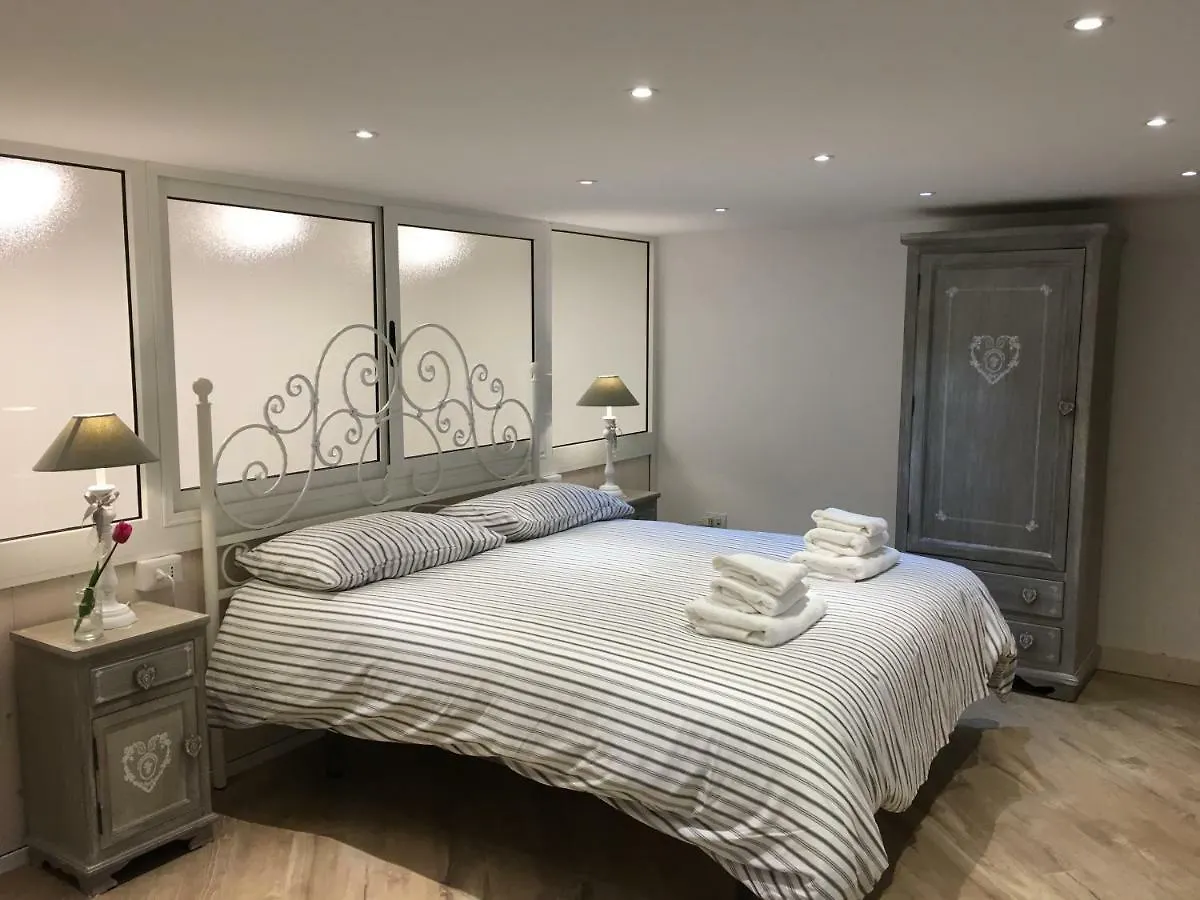 Bed and Breakfast La Scalinata Di Chiaia Neapel 3*,