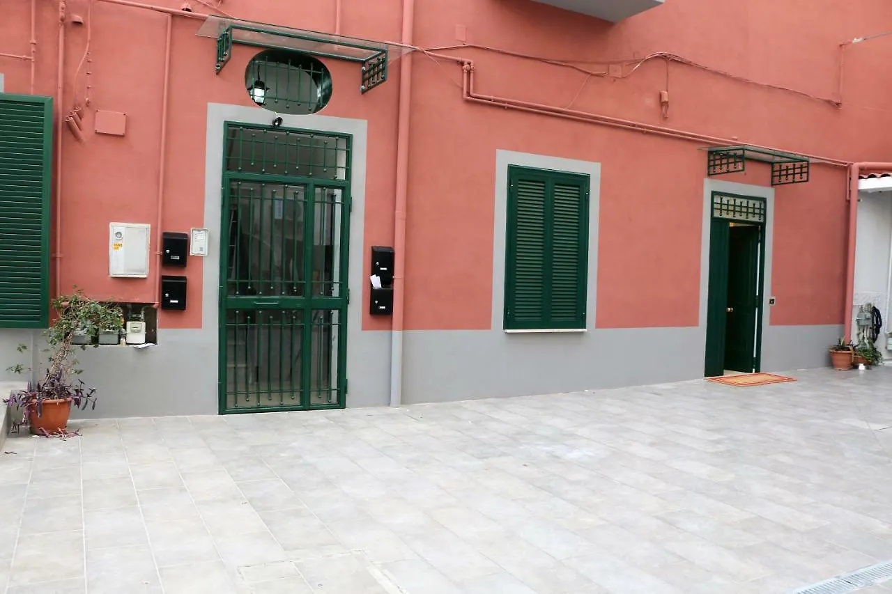 Bed and Breakfast La Scalinata Di Chiaia Neapel